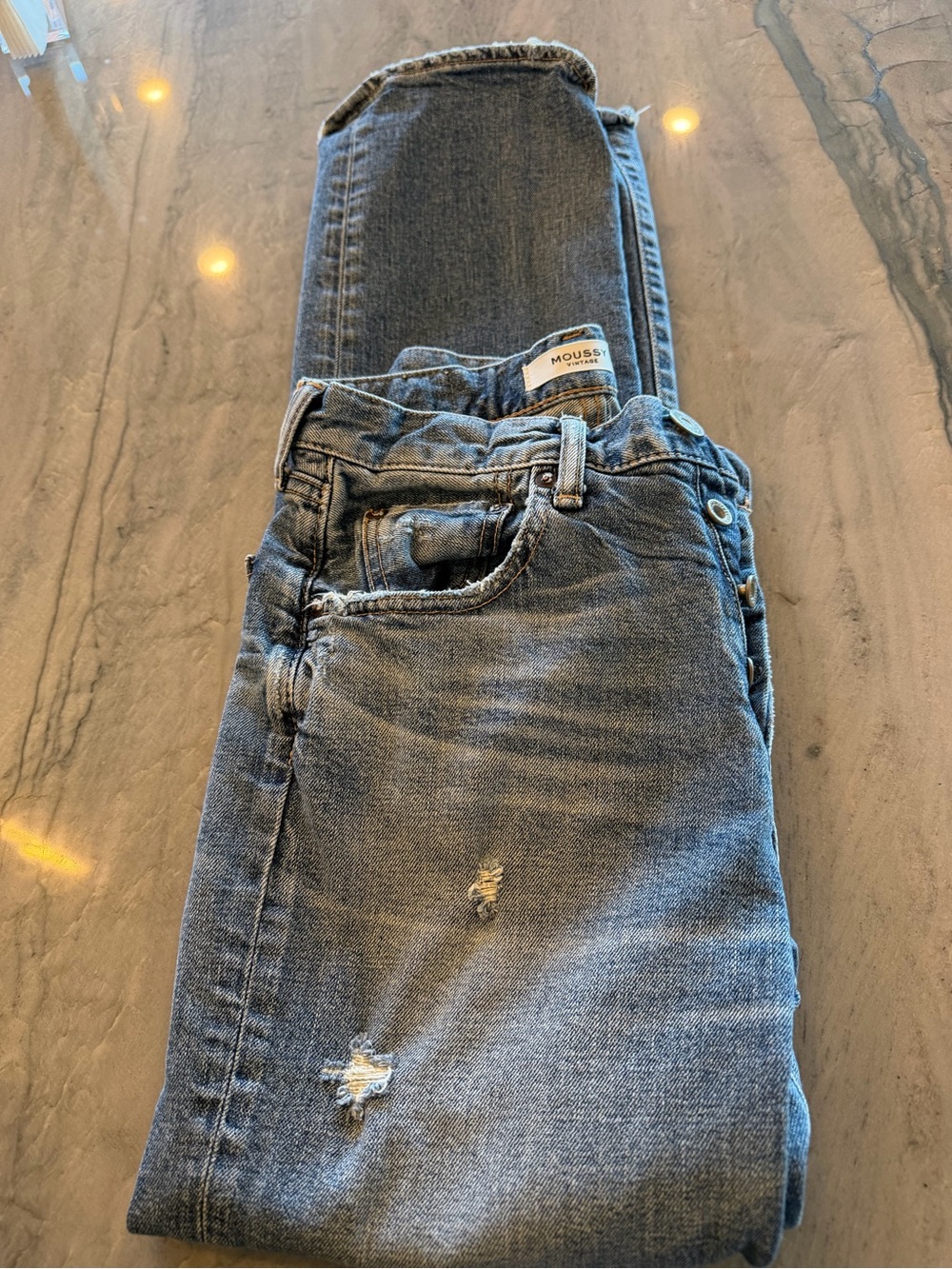 Moussy Distressed Jeans 23